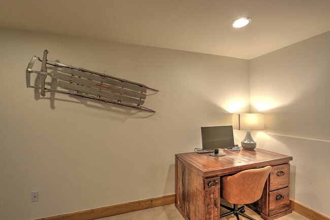 Building Photo - 408 Settlement Ln