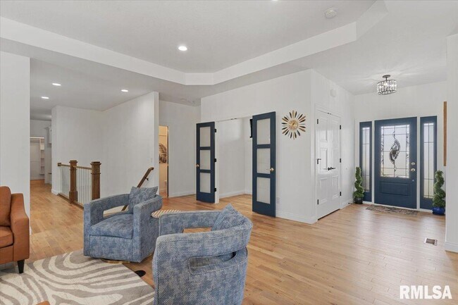 Building Photo - 6817 Timber Ct
