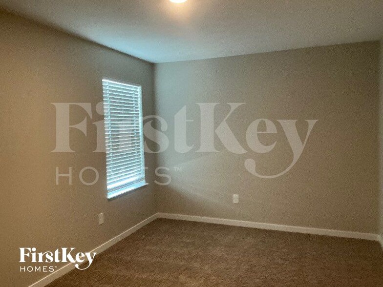 Building Photo - 3790 Alledonia Dr