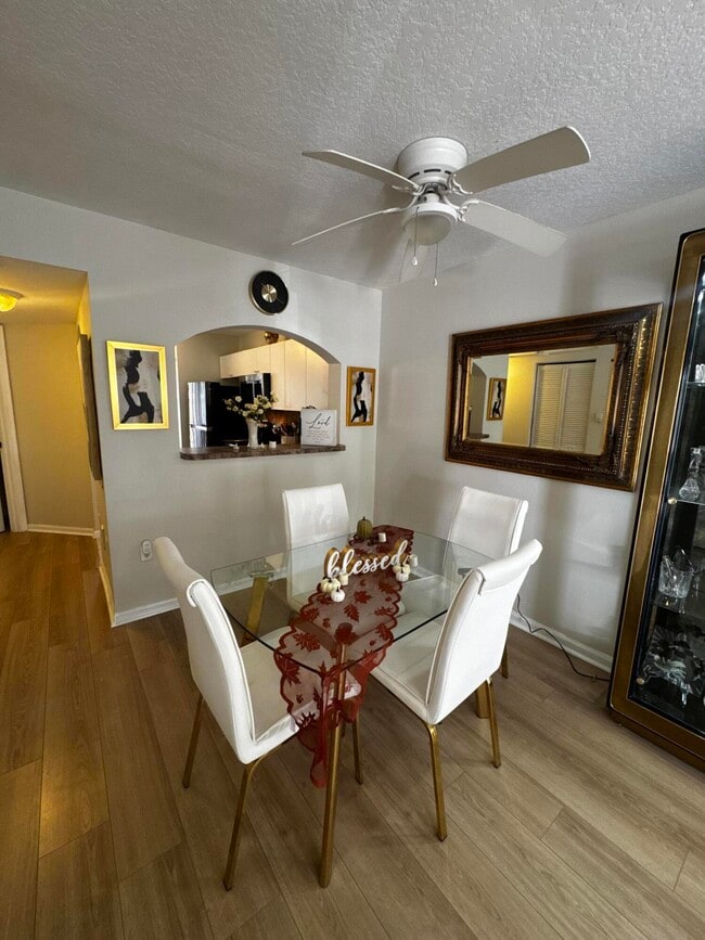 Building Photo - 3810 N Jog Rd