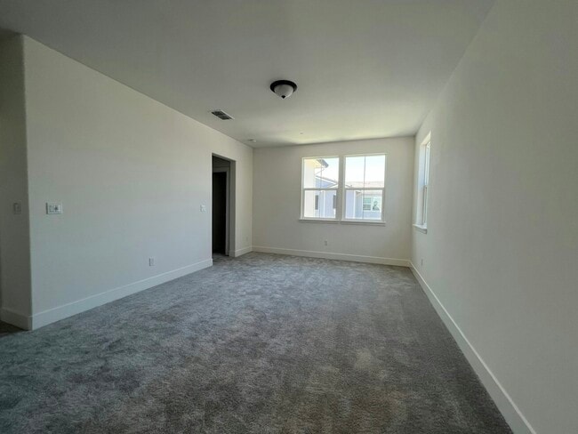 Building Photo - 3512 Jeffrey Pne Ln