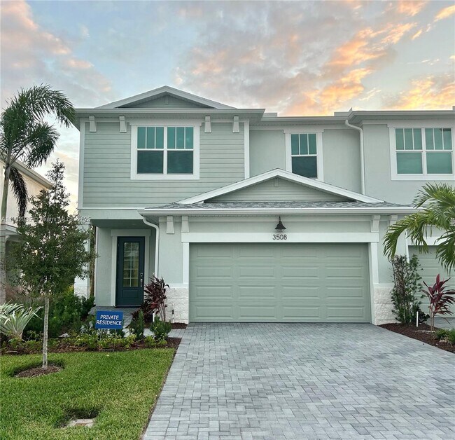 Building Photo - 3508 NW Solange Ct