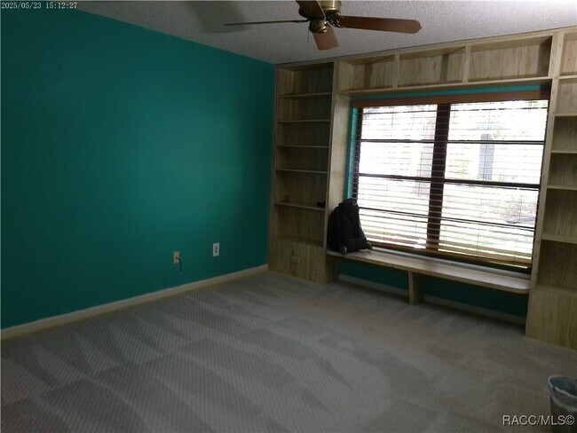 Building Photo - 96 Sycamore Cir