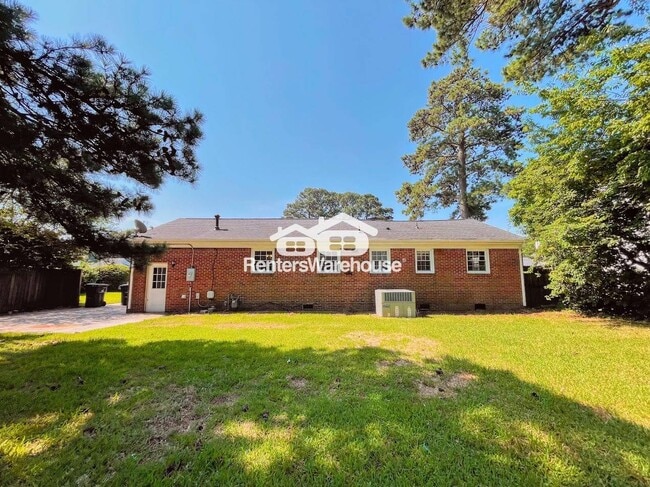 Building Photo - 2444 Tullibee Dr