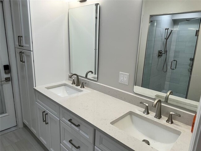 Building Photo - 745 Eldorado Ave