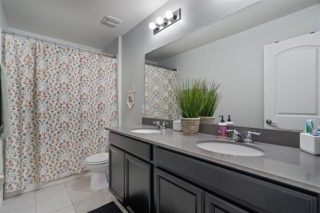 Building Photo - 124 Northern Harrier Ct