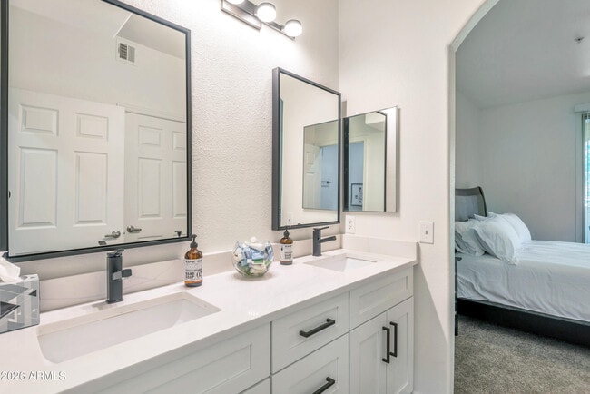 Building Photo - 29606 N Tatum Blvd