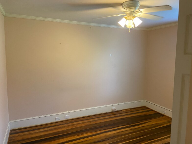 Building Photo - 1315 Hamrick Ave