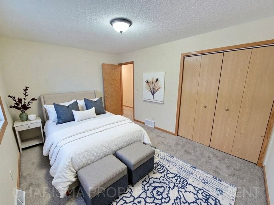 Building Photo - 4229 W Mesa Pass