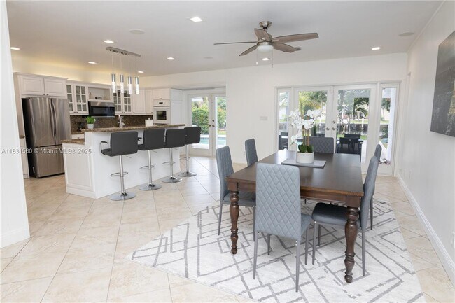Building Photo - 413 Tamarind Dr