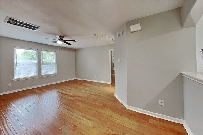 Building Photo - 6731 Auburn Oak Trail