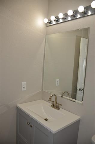 Building Photo - 4722 Park Bend Dr