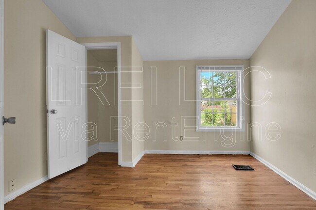 Building Photo - 411 N 20th St