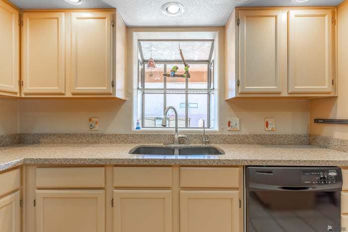 Building Photo - 11241 E 37th Ln