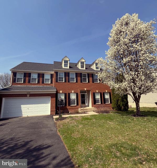 Building Photo - 10196 Breezeway Dr