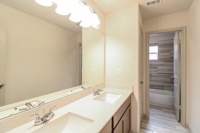 Building Photo - 7966 Tuscan Cypress Dr