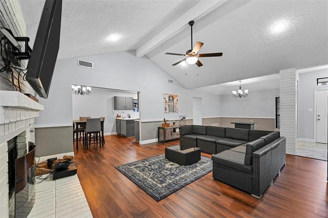 Building Photo - 2530 Seven Hills Dr