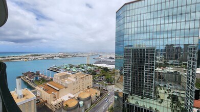 Building Photo - Harbor Square, Makai Building, 1 bedroom, ...
