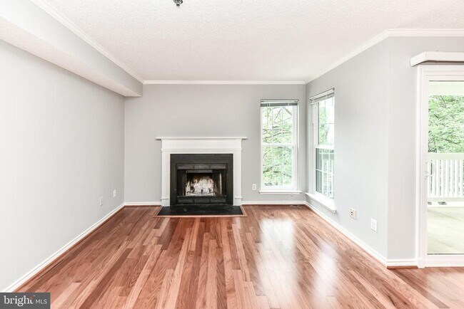 Building Photo - 1524 Lincoln Way
