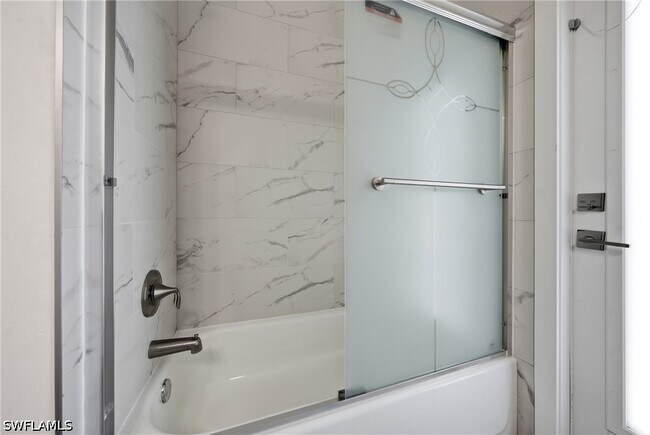 Building Photo - 1214 SW 29th Terrace