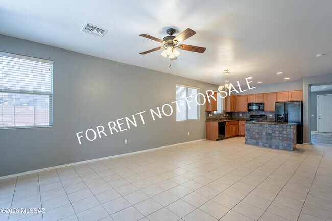 Building Photo - 7307 E Heartwood Dr