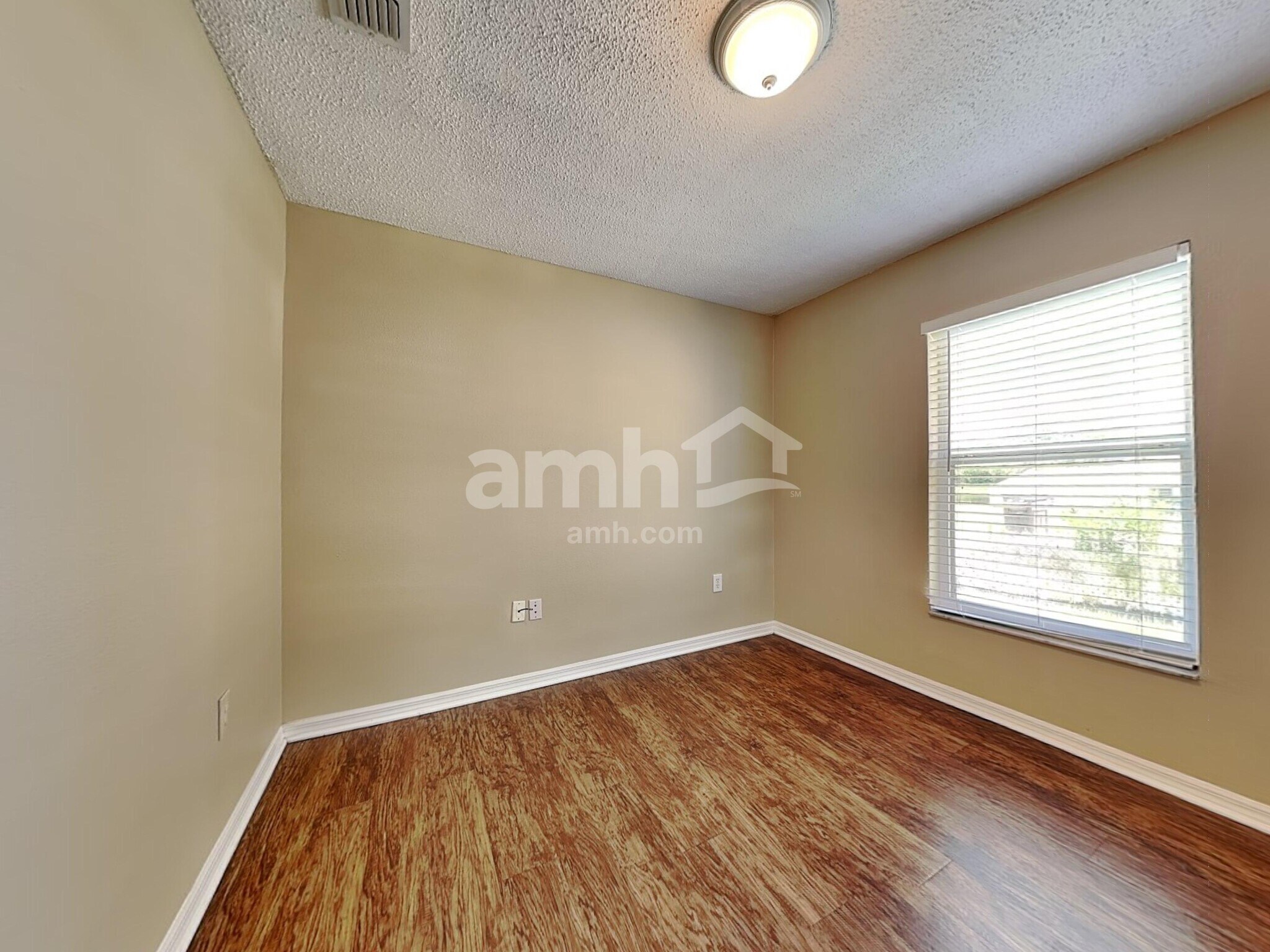 Building Photo - 233 Southbridge Cir