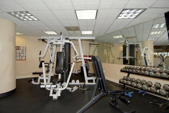 Building Photo - 3800 Galt Ocean Dr