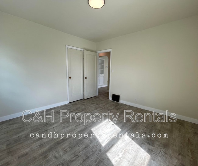 Building Photo - 611 Grand Ave
