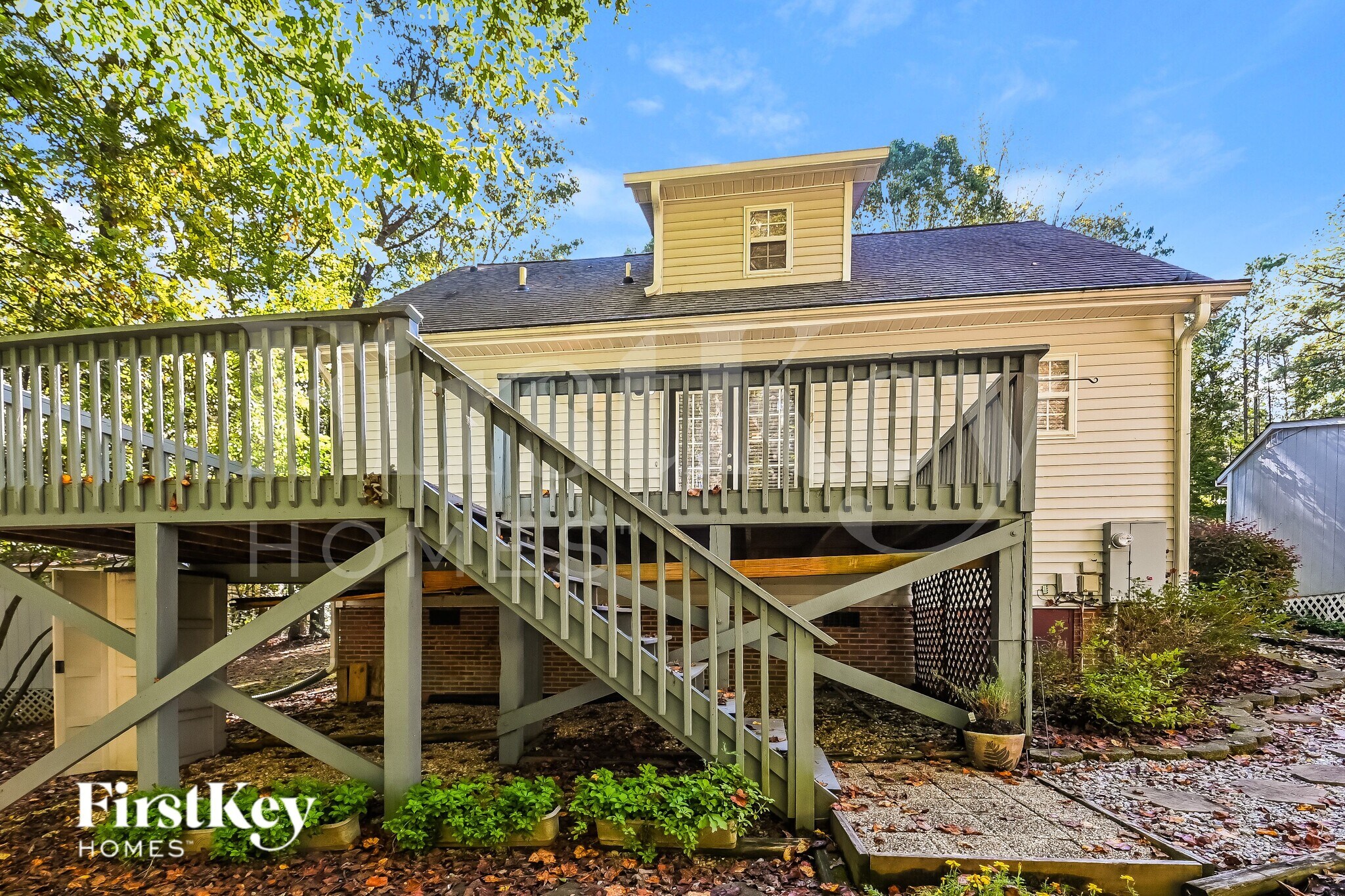 Building Photo - 8900 Juaquin Ln