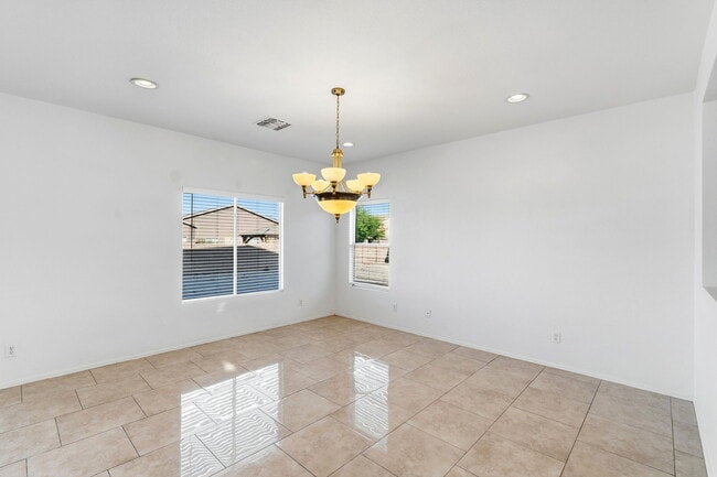 Building Photo - 4821 E Twinflower Pl