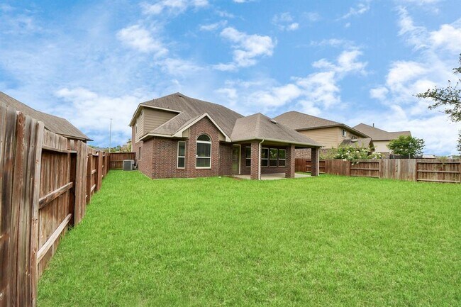 Building Photo - 12006 Emery Oaks Ln