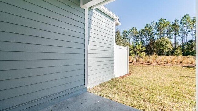 Building Photo - 344 Pine Bluff Dr