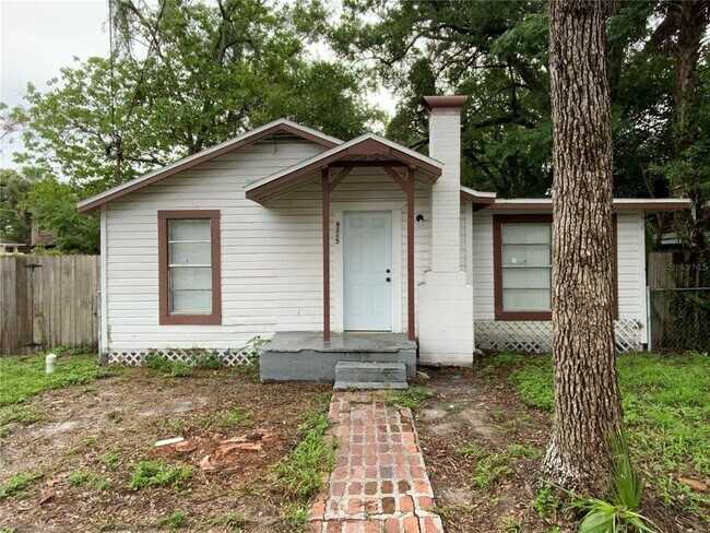 Building Photo - 8215 North Brks St-