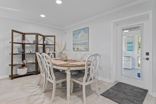 Building Photo - 139 Brady Dr