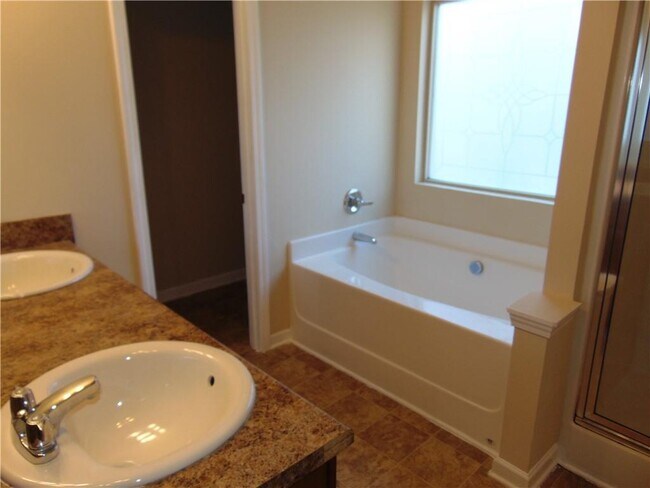 Building Photo - 1320 Napa Valley Dr SW