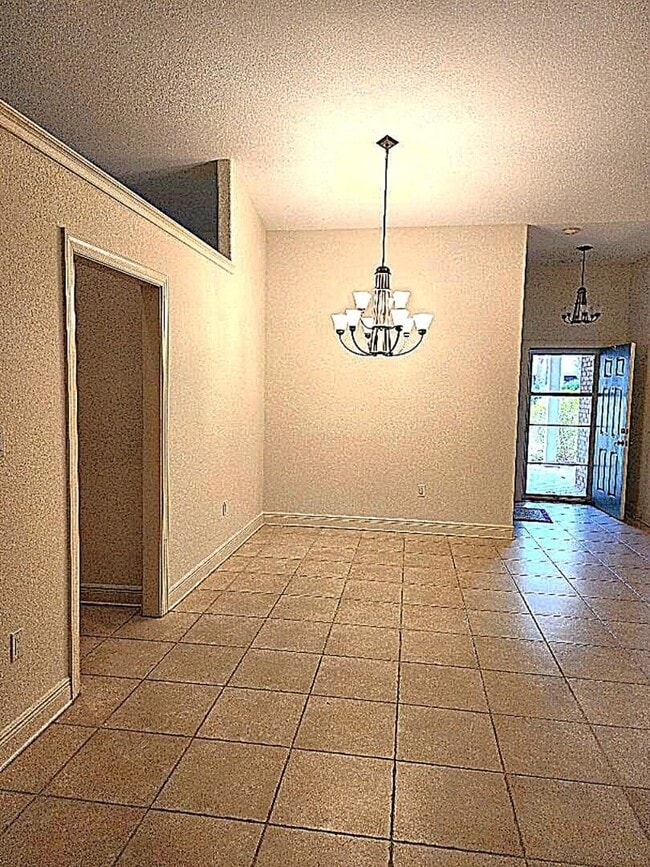 Building Photo - 263 Diamond Cove