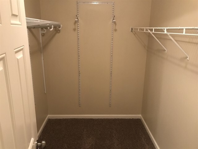 Building Photo - 434 Roberts Way