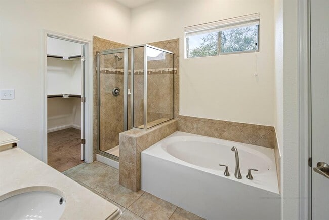 Building Photo - 15712 Sayan Cove