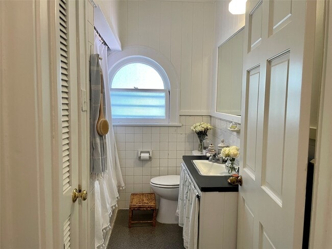 Building Photo - 429 Hawthorne St