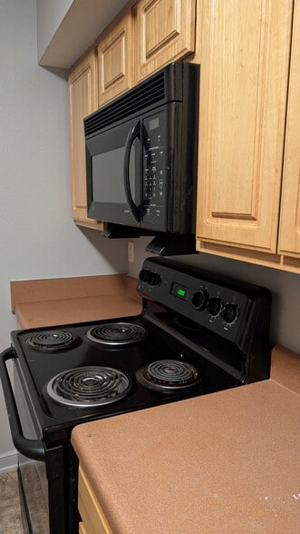 Building Photo - 3528 E Richmond Rd