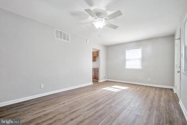 Building Photo - 26 Bayou Ave