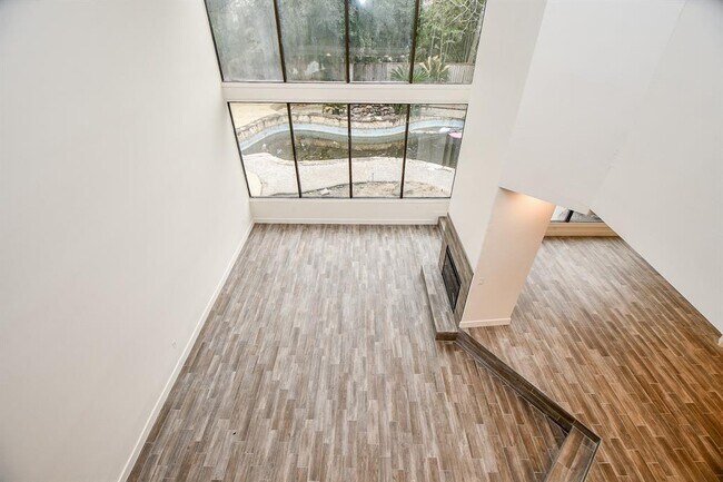 Building Photo - 8115 Fondren Lake Dr