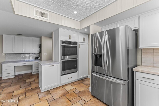 Building Photo - 9220 N 83rd St
