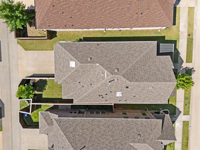 Building Photo - 2093 Almassera Dr