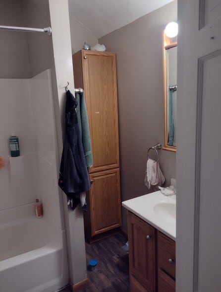 Building Photo - 2023 S 24th St