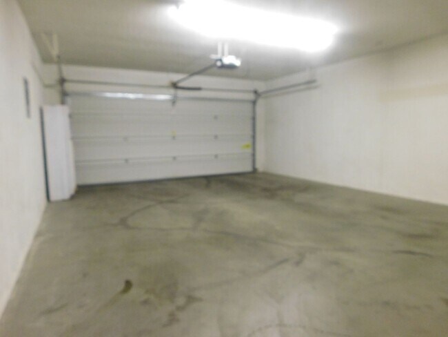Building Photo - 2700 G Rd