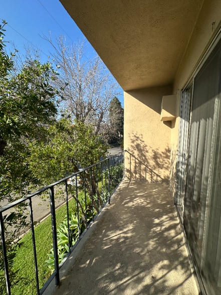 Building Photo - 4350 Troost Ave