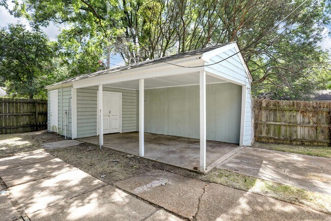 Building Photo - 1118 S Perkins Rd