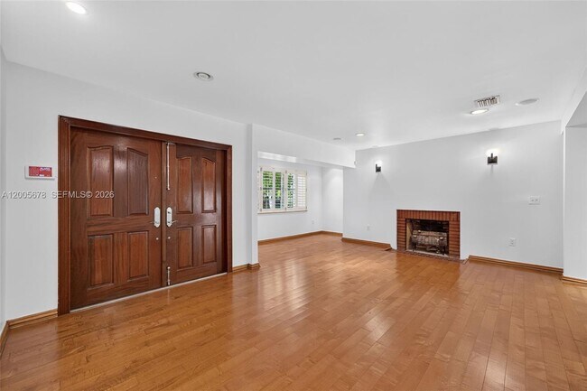 Building Photo - 1237 Aduana Ave