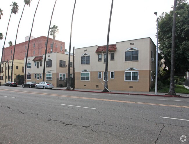 Building Photo - Stoneleigh Apartments
